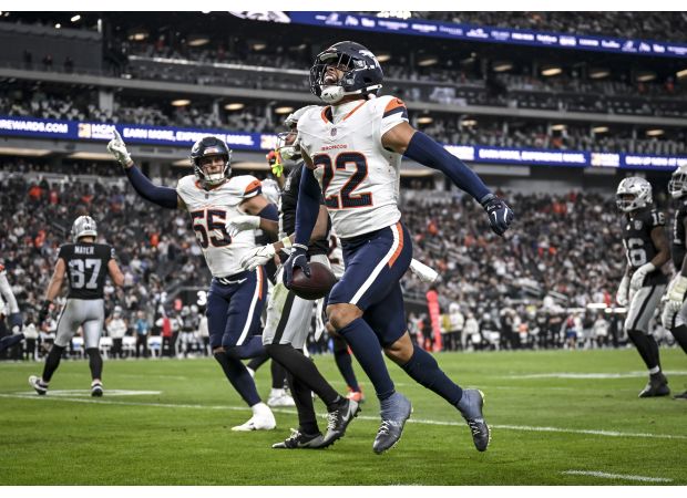 The Denver Broncos defeated the Las Vegas Raiders 29-19 in Week 12 of the NFL season.