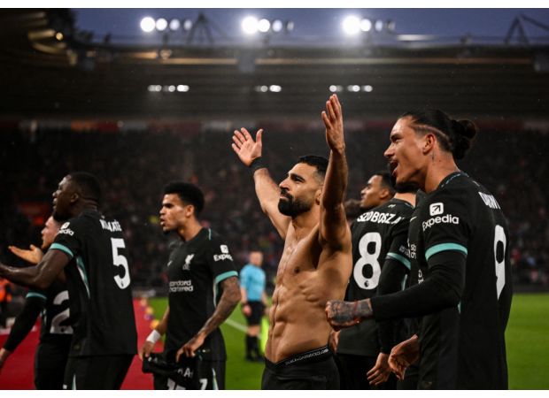 Salah shocks Liverpool with contract news, admits he's leaning towards leaving.