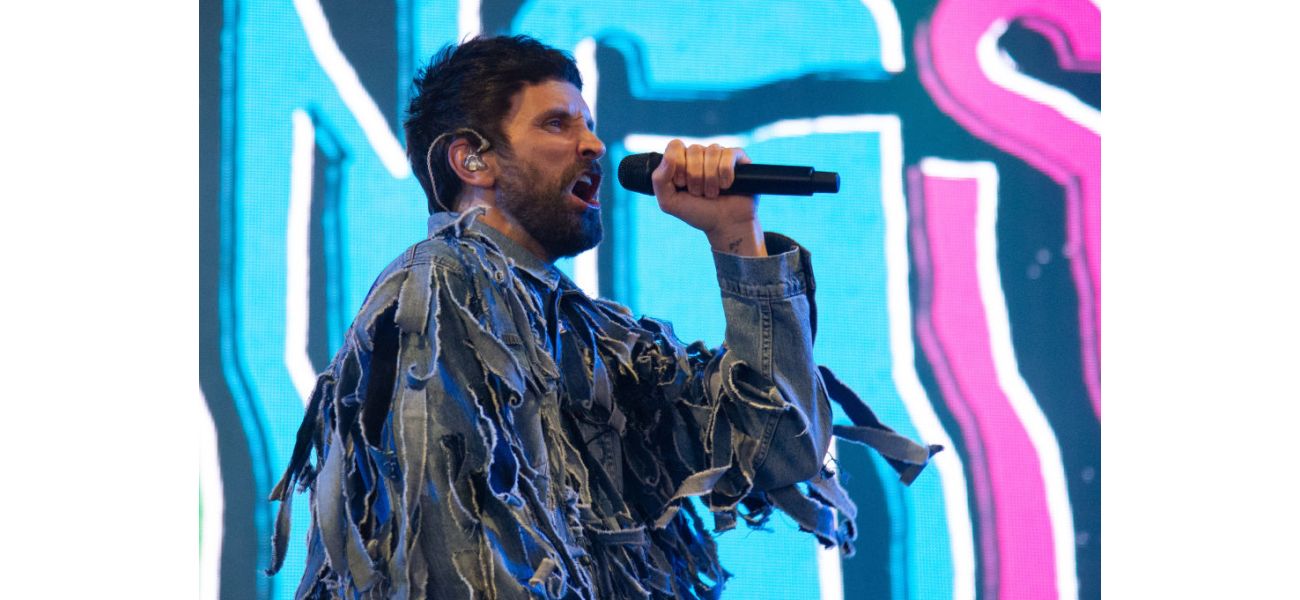 British music festival announces big names from 2000s rock scene as main acts for its extensive 2025 roster.
