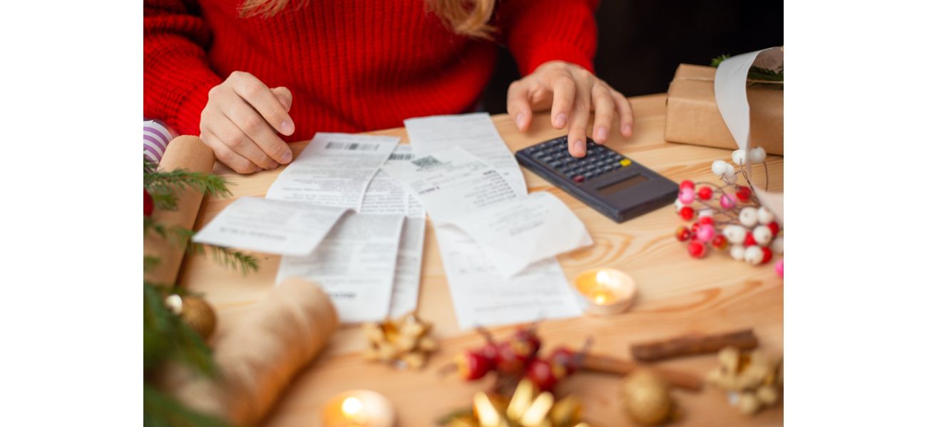 Australians are opting for cards instead of presents this Christmas due to financial concerns.