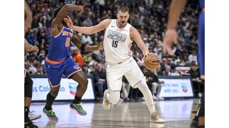 Knicks dominate Nuggets, OG Anunoby struggles in first half at Ball Arena.