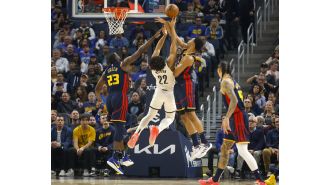 The Warriors' recurring issue of losing big leads resurfaces in their defeat against the Nets.