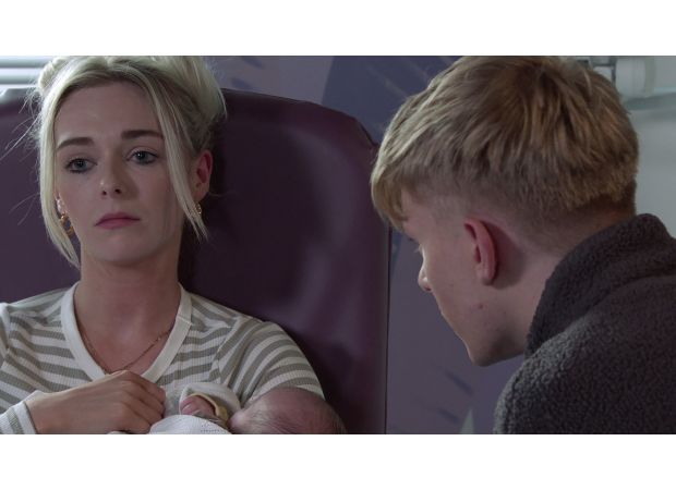 Lauren Bolton faces losing her baby, but a twist of events changes everything in Coronation Street.