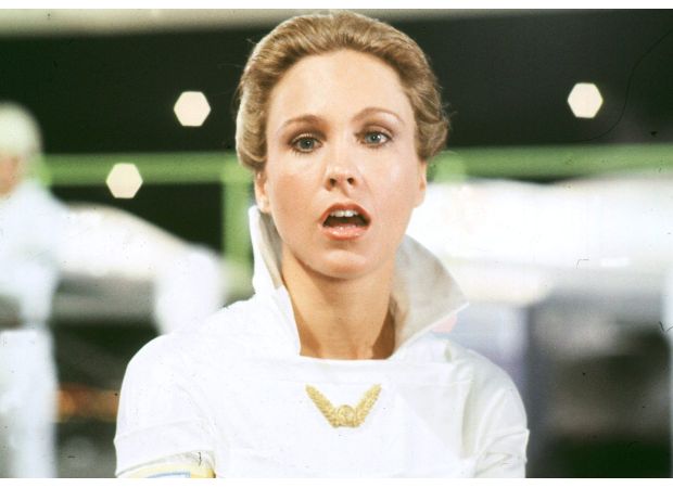 Famous 70s sci-fi star, 74, appears completely different in rare public appearance decades after popular series.