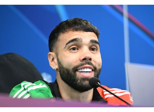 Raya shares Arsenal's strategy for dealing with Gyokeres in Champions League game.