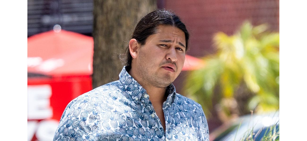 The wealthiest lottery winner in the world won £1.6 billion and this is how he used his money.