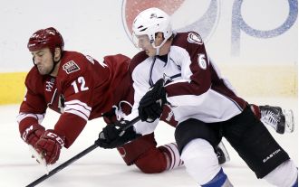 Ex-NHL player Paul Bissonnette assaulted in fight at Scottsdale restaurant