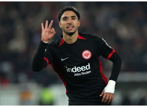 Man Utd and Liverpool both vying for £42m star in intense transfer battle.