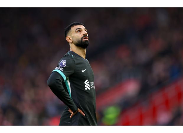 Ex-Liverpool player shares insights on rumors surrounding Mohamed Salah's future.