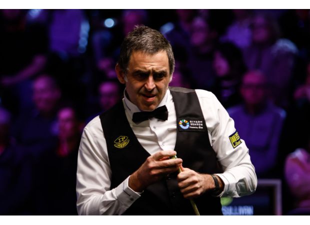 Hendry predicts O'Sullivan's future amidst performance challenges.