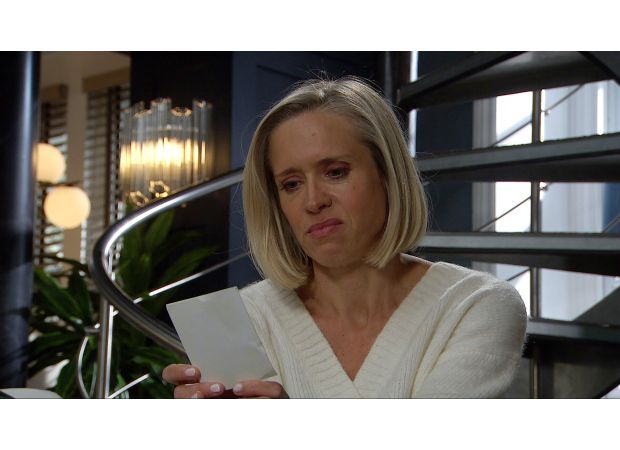 Ruby in Emmerdale is distressed to learn about a new cancer diagnosis.