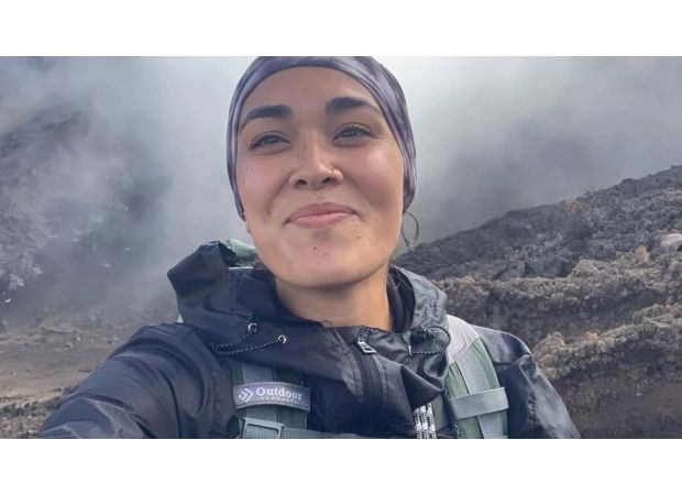 Hannah disappeared after missing her flight. Her father passed away a few weeks later.