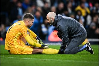 Tottenham's Guglielmo Vicario's injury could affect them, but they will still likely beat Roma in the Europa League.