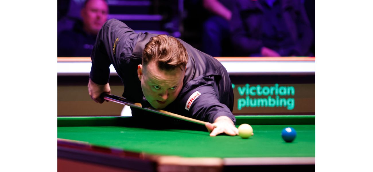 Shaun Murphy advances to UK Championship quarter-final with a 'terrible' victory against Ding Junhui.