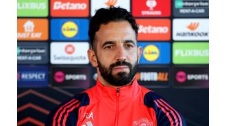 Amorim told to bench Man Utd player who won't listen.