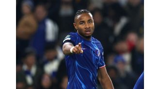 Former Chelsea player Enzo Maresca advises Christopher Nkunku on potential January departure from club.