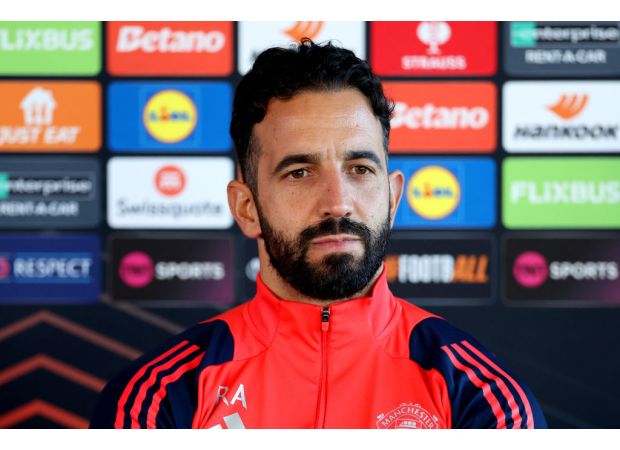 Amorim told to bench Man Utd player who won't listen.