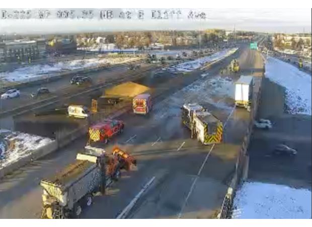 I-225 reopens after 2-vehicle crash, fuel spill