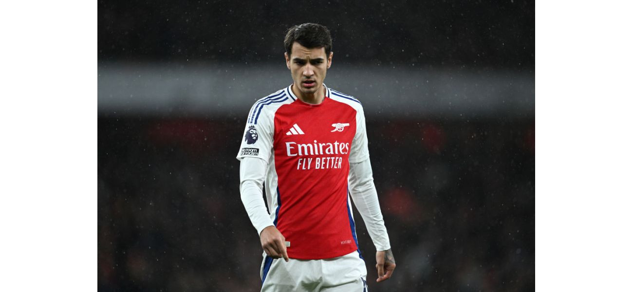 Arsenal may allow a defender to go on loan to Napoli in January.