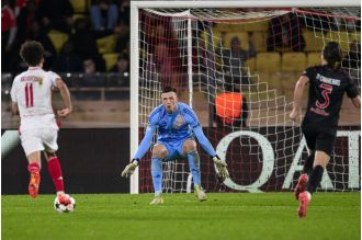 Ukrainian player declines to shake hands with Russian rival during Champions League game.