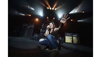 Former 90s rocker stirs up controversy by revealing intention to change back to a man after transitioning as transgender.