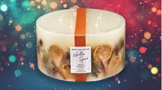 Aldi's popular Christmas candles are back, now with a larger size that can burn for 200 hours.