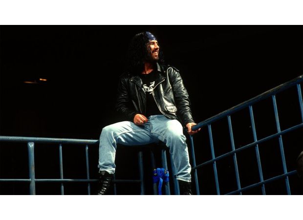 Former WWE star, age 52, shares shocking physical transformation and fans are pleading for him to have another match.