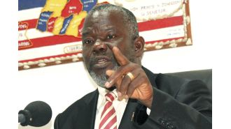 A former warlord, known for recording the torture of a president, has passed away at the age of 72.