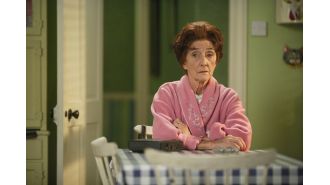 Actor from EastEnders honors famous television icon after their death in recent news