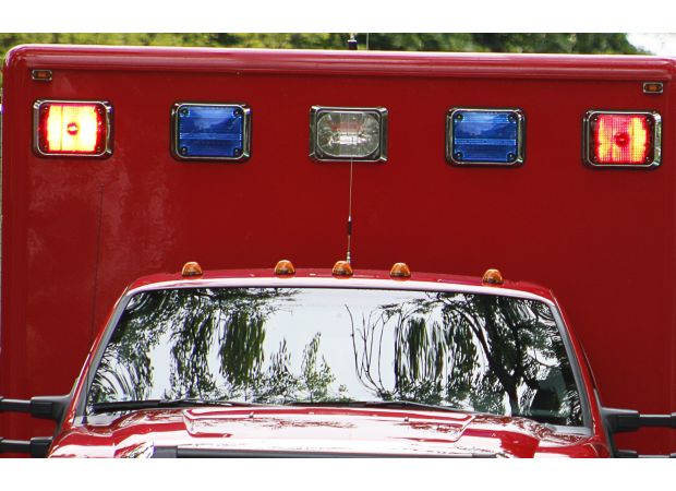 Six people, including children, were injured in Adams County car accident.