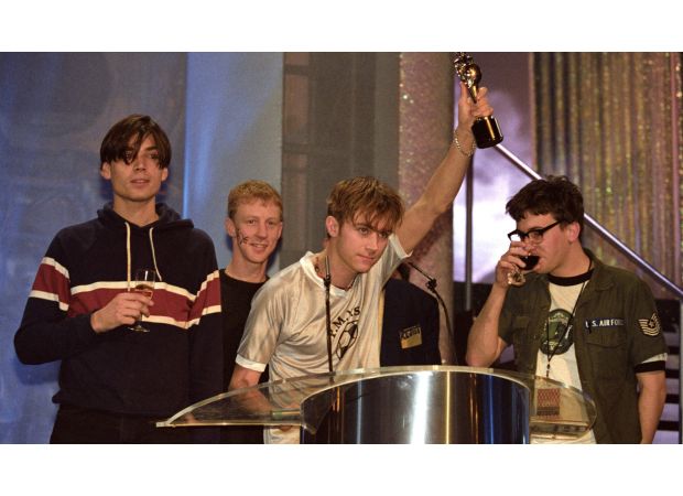 90s band reunites after car accident, prepares for big tour, says rocker.