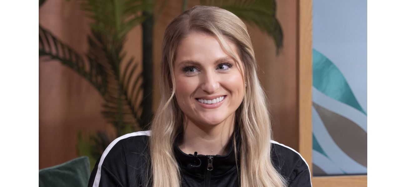 Singer Meghan Trainor says she has permanently lost the ability to smile due to a failed cosmetic surgery.