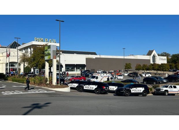 Three injured in mall shooting on Black Friday.