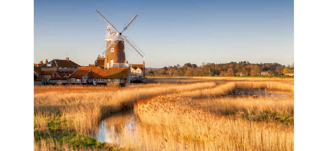 UK recognized as top destination for 2025, praised for its charm and beauty.