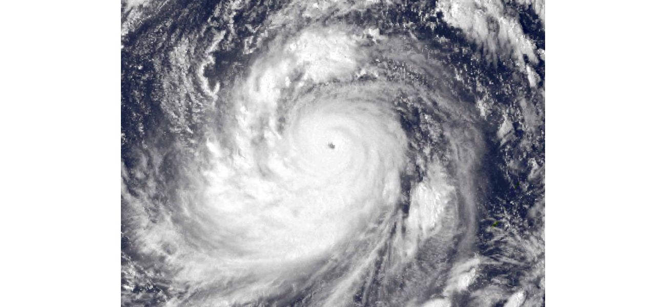 Learn about the massive 1,380-mile storm that holds the record for the largest in the world.