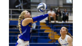 SJSU volleyball to play CSU in MWC championship game.