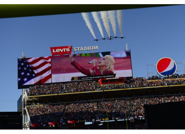 75 candidates vie for '26 'sports czar' role overseeing Super Bowl and World Cup prep.