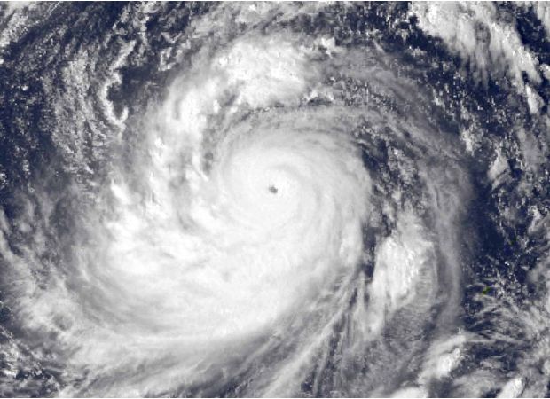 Learn about the massive 1,380-mile storm that holds the record for the largest in the world.