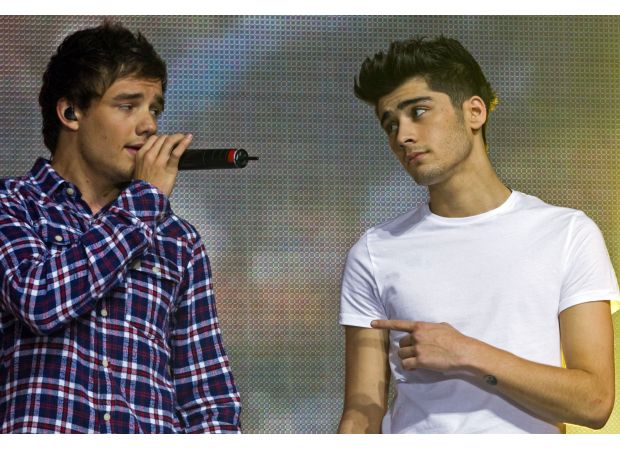 Zayn Malik honors Liam Payne in his hometown with a heartfelt tribute.