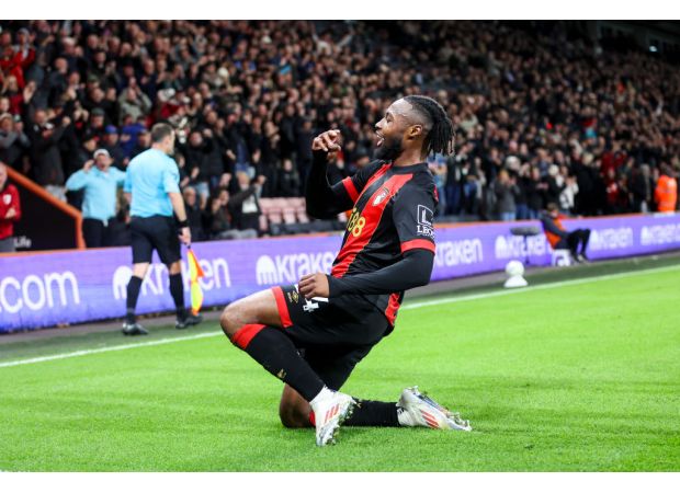 Antoine Semenyo is not in the lineup for Bournemouth's match against Wolves today.