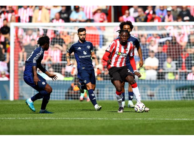 A disgruntled Chelsea player removes club from social media following being overlooked by manager.