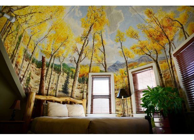 Rising cleaning costs have caused former Airbnb guests to return to hotels.