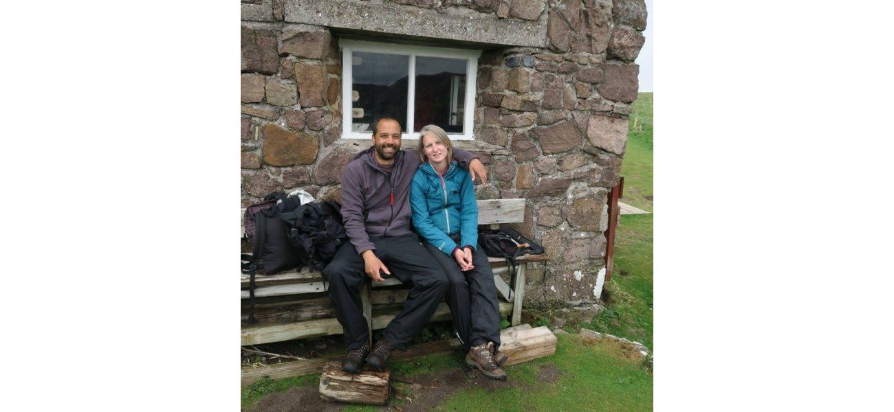British couple missing in the Red Sea after their yacht sank while they were engaged.