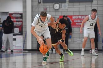 De La Salle dominates SoCal team, led by Derek Fisher, in first game of the season.