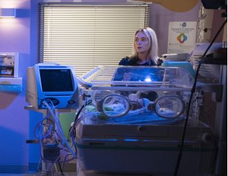 Lauren Bolton's worst fear comes true as her baby Frankie is taken to the hospital in Coronation Street.