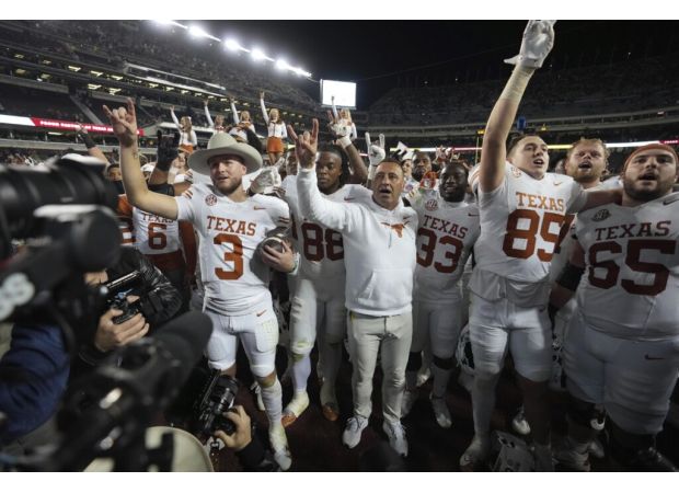 Texas' Wisner shines in No. 3 team's victory over No. 20 Texas A&M, securing spot in SEC title game.