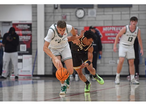 De La Salle dominates SoCal team, led by Derek Fisher, in first game of the season.