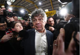 Irish gang leader flees after losing bid for parliament seat.