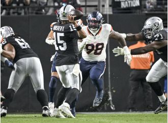 Broncos player J. Franklin-Myers is using special cleats to honor his grandfather and raise awareness for sarcoma.