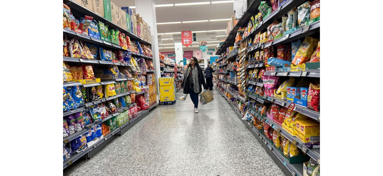Grocery store giving more loyalty points on all items.